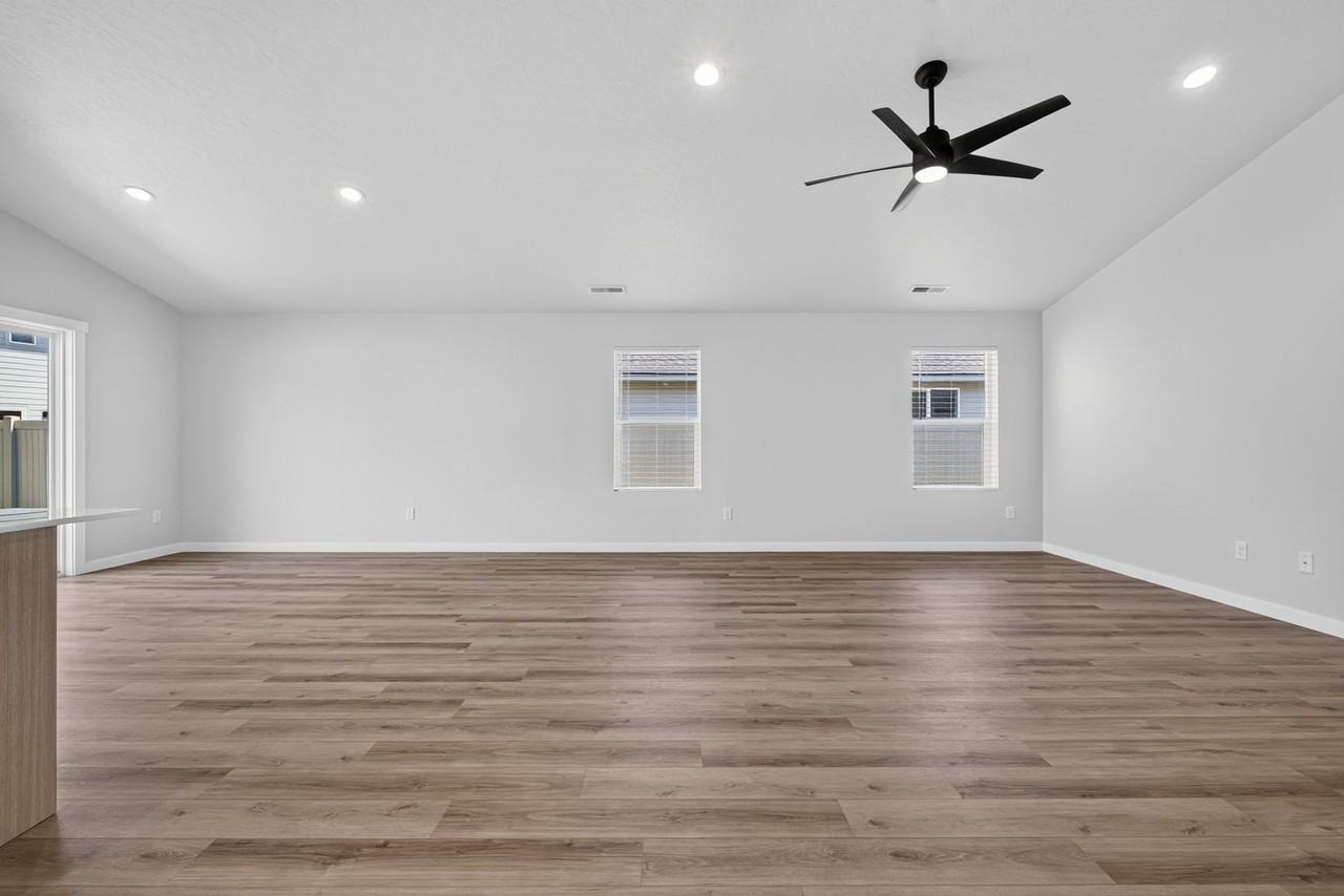 8334 E Cool River Loop - Photo 4 of 19