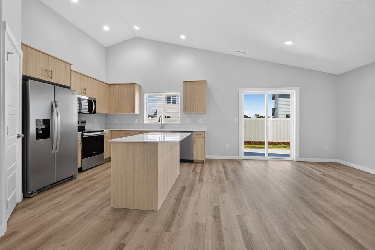 8334 E Cool River Loop - Photo 5 of 19
