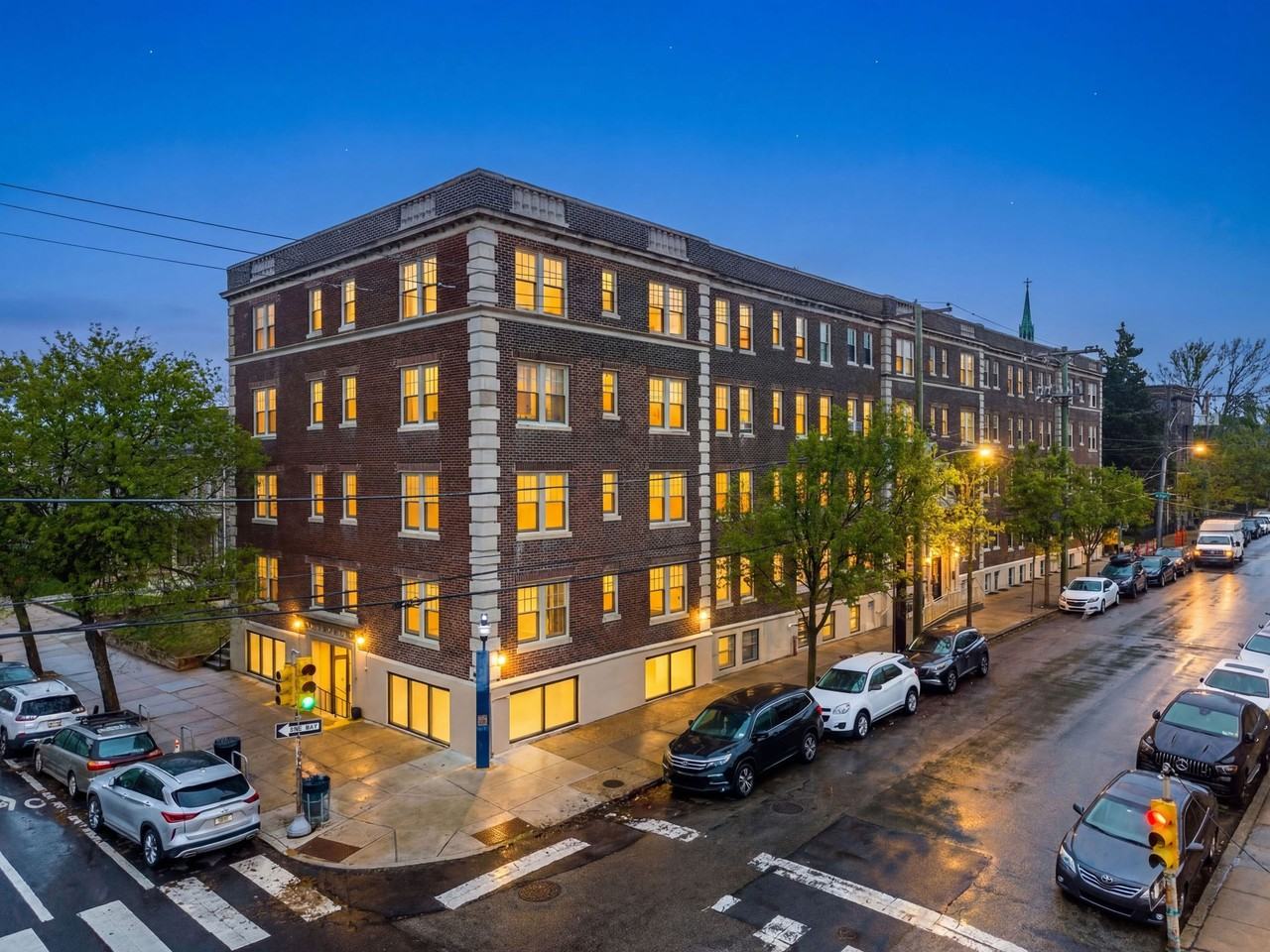 Lexington Apartments - Photo 5 of 24