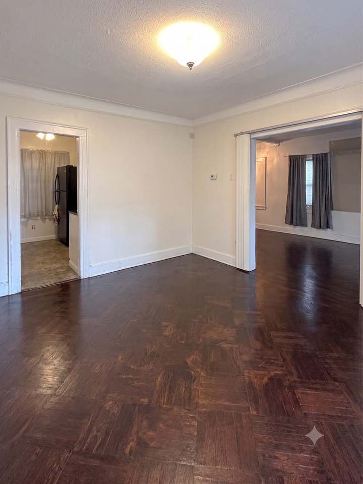 10021 Francis Lewis Blvd - Photo 5 of 23