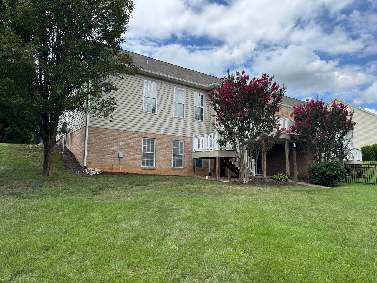 51 Cambridge Cir - Photo 4 of 30