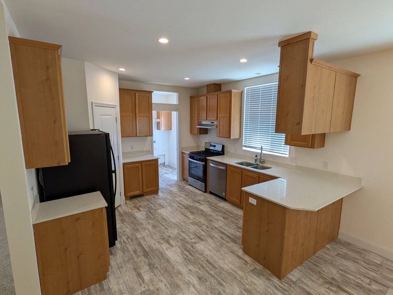 6855 Equinox Ln - Photo 4 of 20