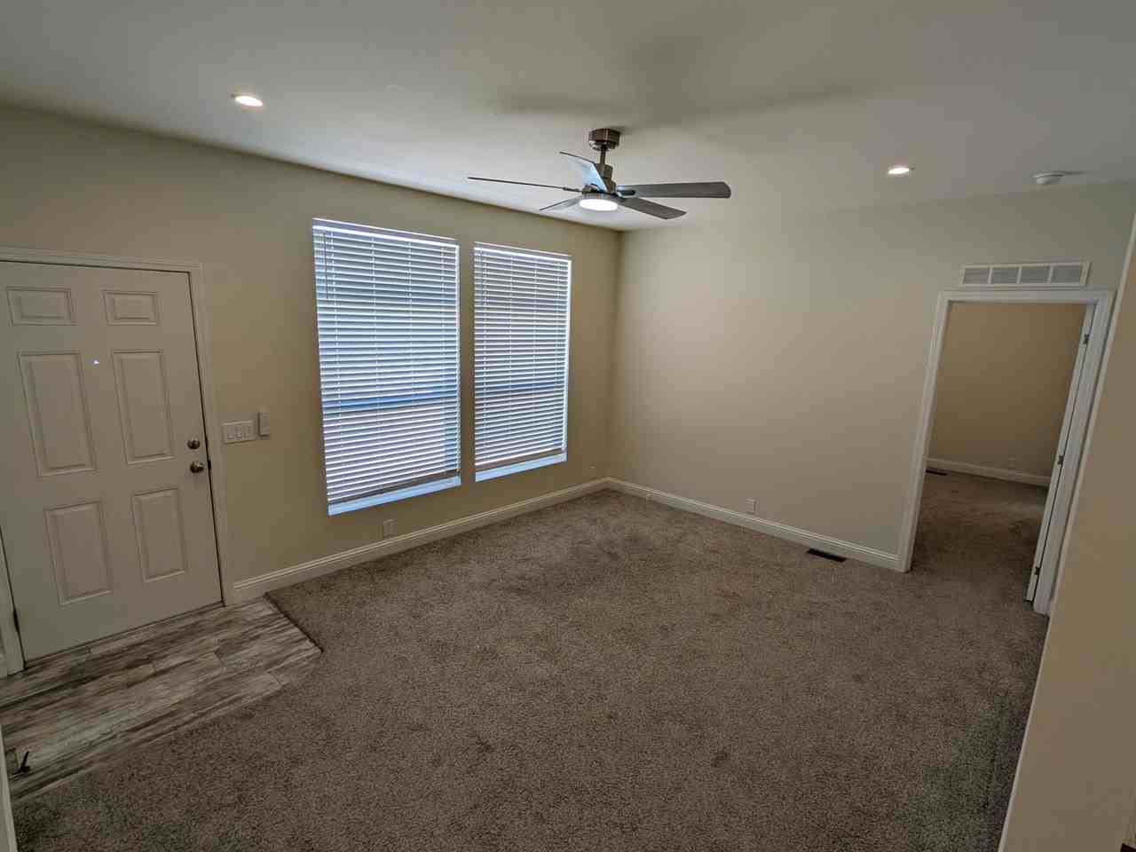 6855 Equinox Ln - Photo 6 of 20