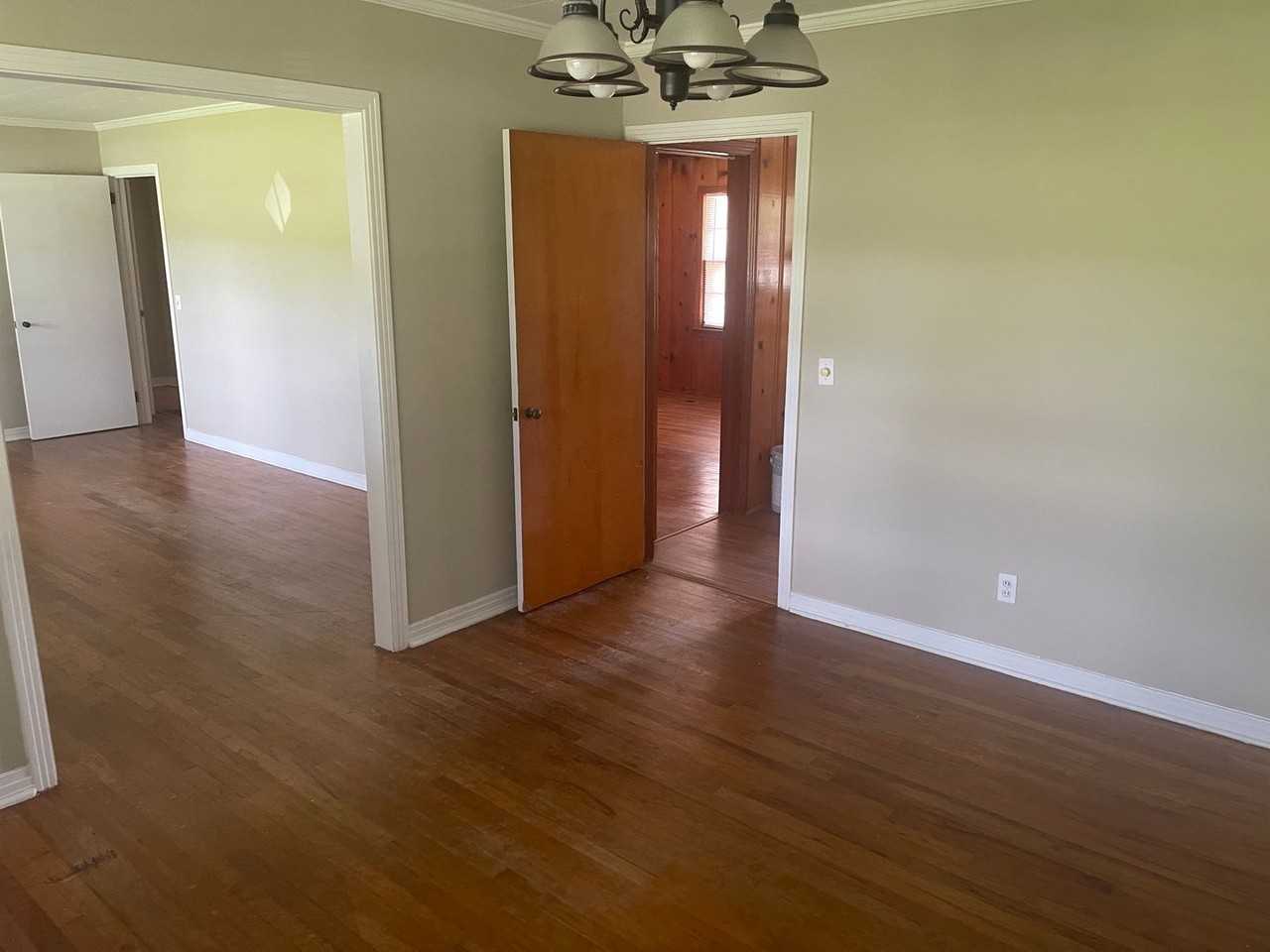 515 Lee Road 400 - Photo 6 of 15