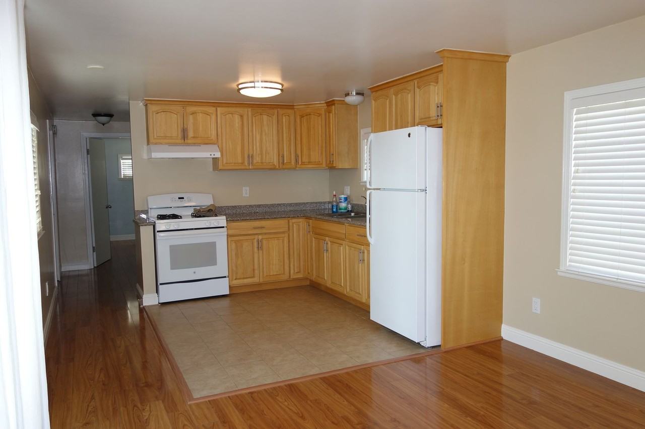 32200 Russell Blvd - Photo 4 of 14