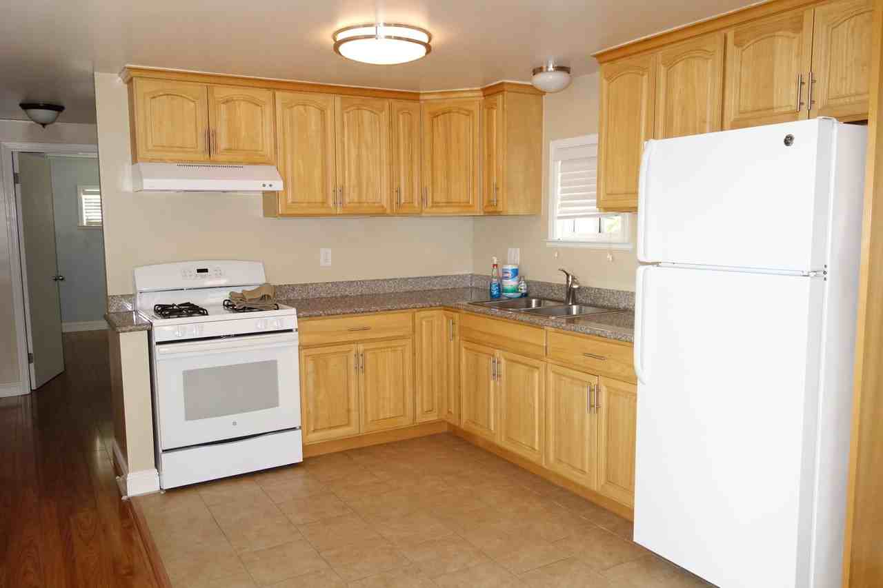 32200 Russell Blvd - Photo 5 of 14