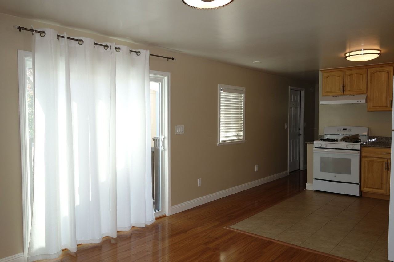 32200 Russell Blvd - Photo 6 of 14
