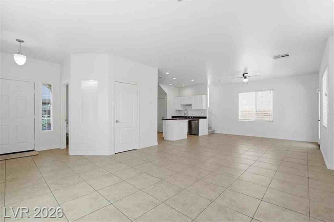 10630 Lessona St - Photo 7 of 30