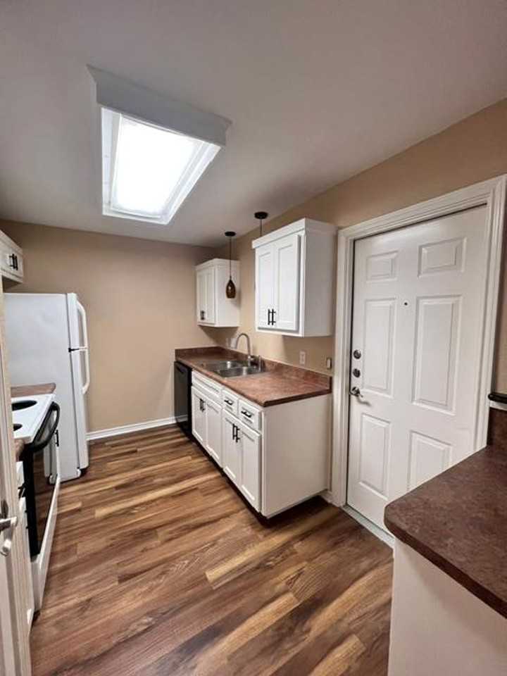 13330 Water Oak Ln #A - Photo 7 of 22