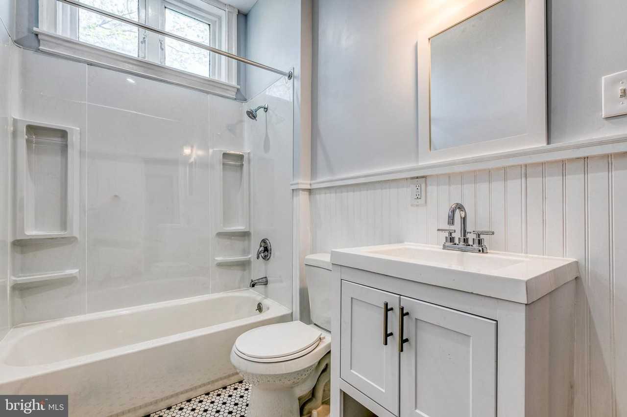 5009 Catharine St 1st Fl - Photo 7 of 16