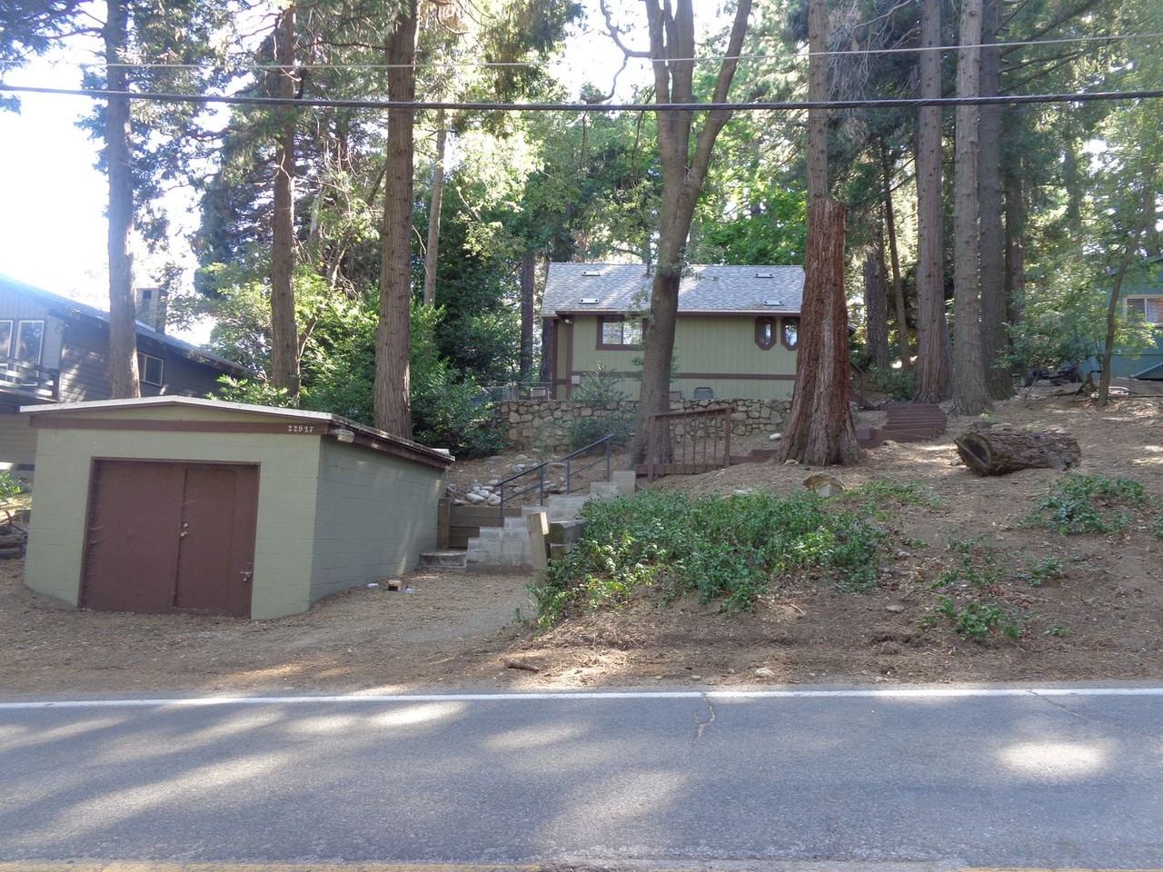 22927 Crest Forest Dr