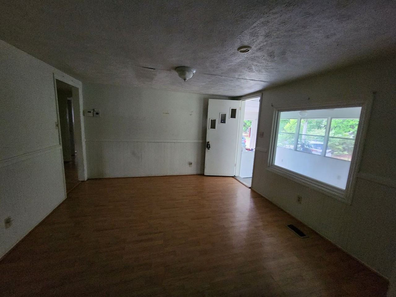 226 Elliot Bridge Rd - Photo 3 of 15
