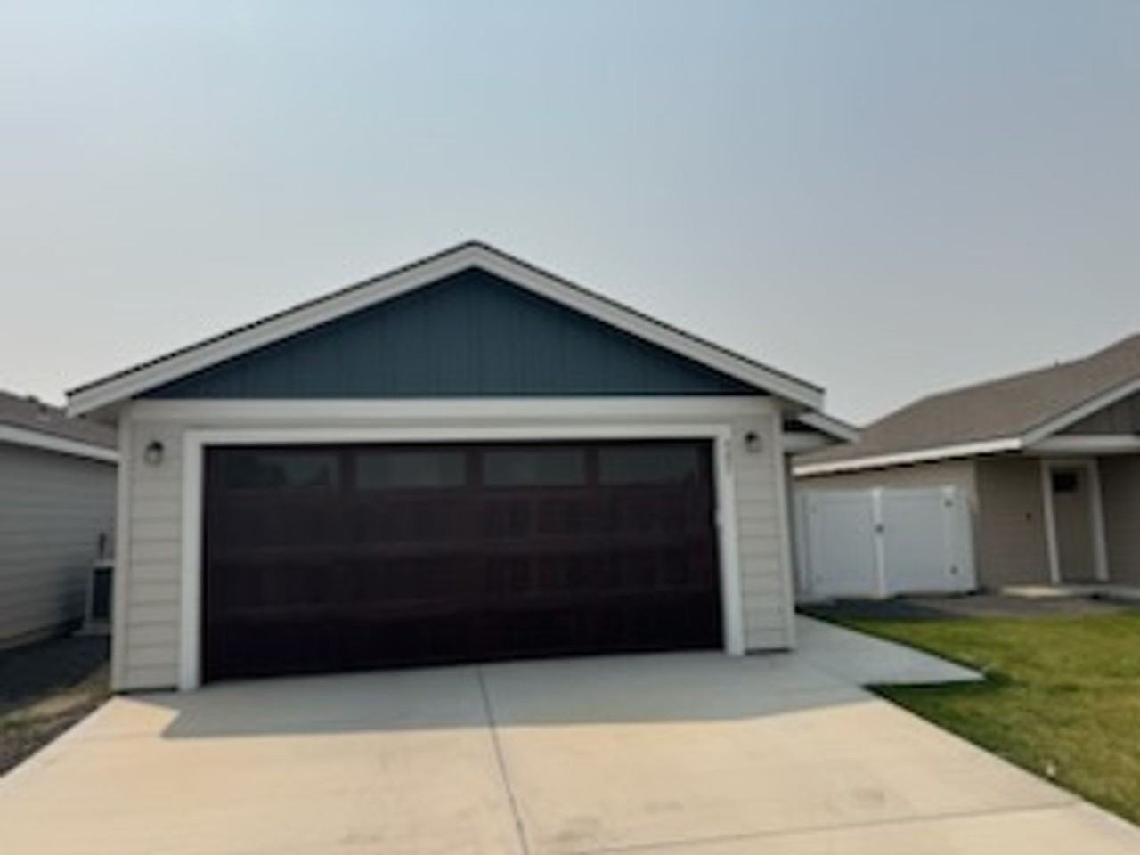 805 Tinley St - Photo 2 of 18
