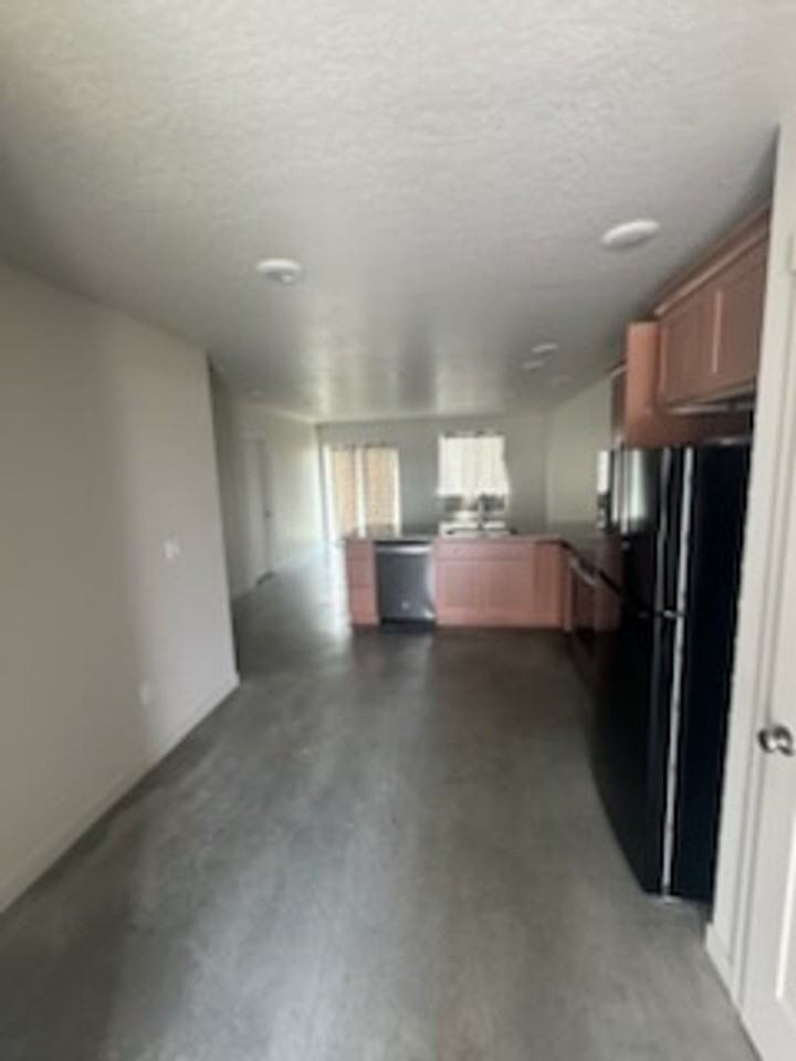 805 Tinley St - Photo 6 of 18