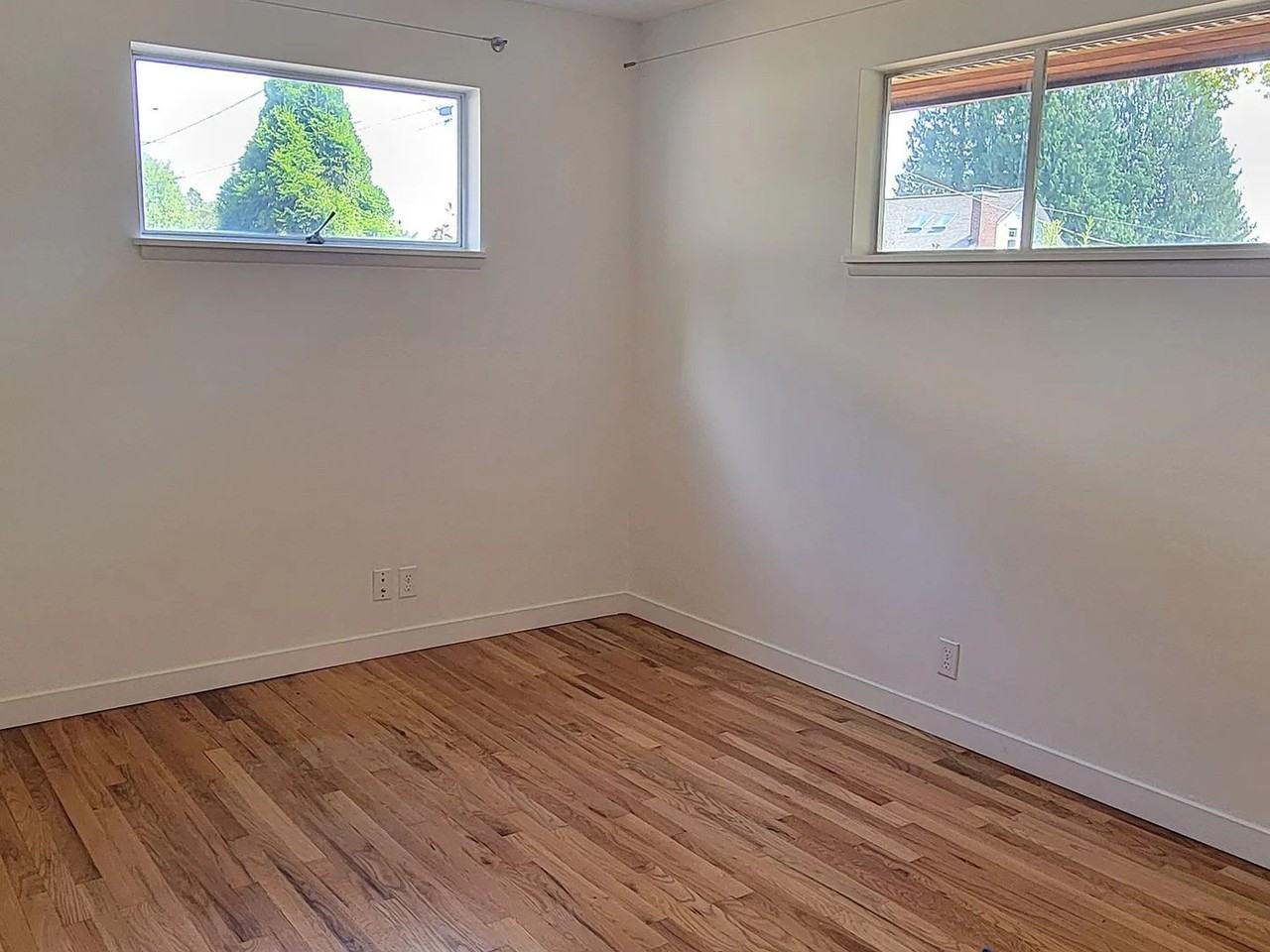 11721 Fremont Ave N - Photo 7 of 9