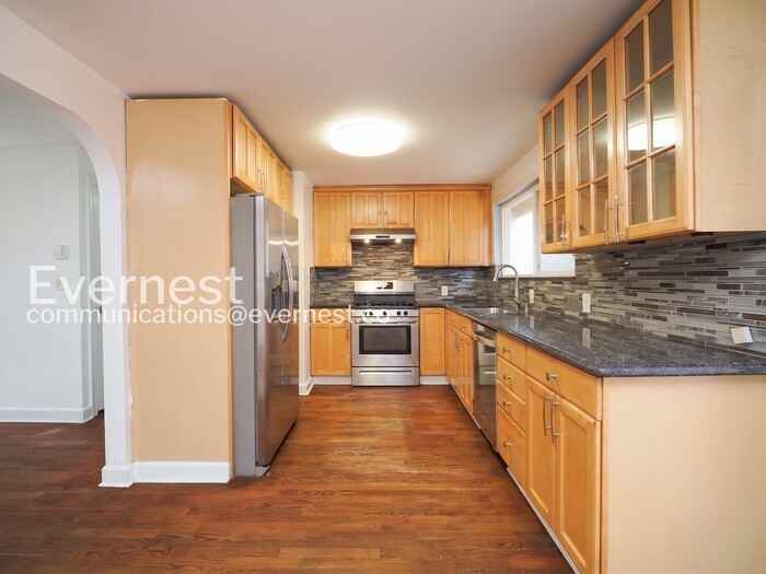 4907 241st St Sw - Photo 5 of 33