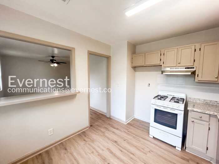 397 Annie St - Photo 6 of 20