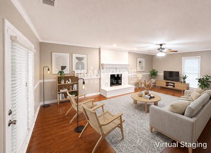 7477 Stonington Dr - Photo 3 of 28