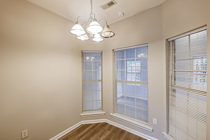 138 Daventry Dr - Photo 4 of 10