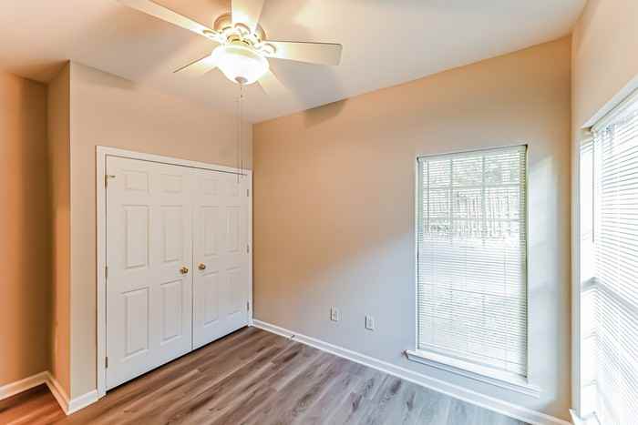 138 Daventry Dr - Photo 6 of 10