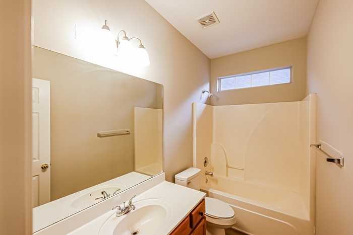 138 Daventry Dr - Photo 7 of 10