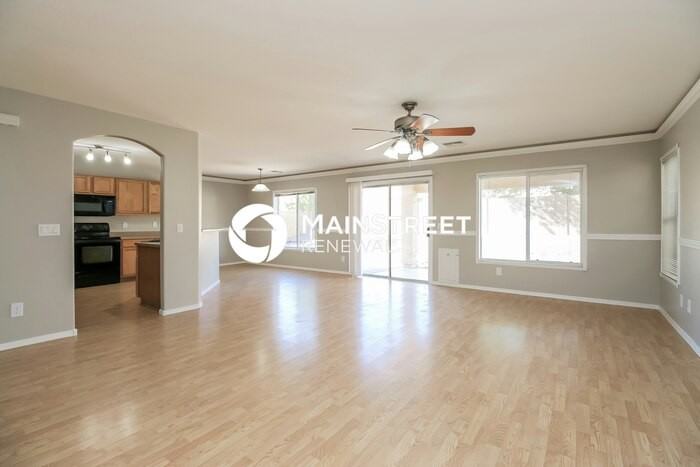 22060 W Casey Ln - Photo 4 of 16
