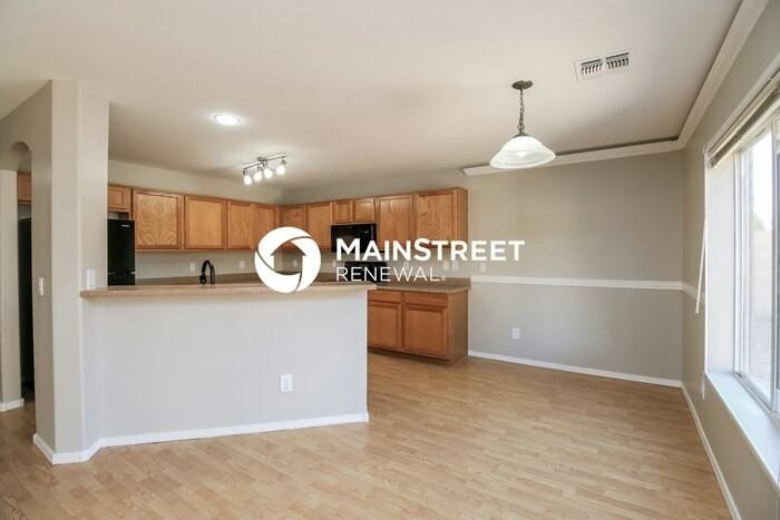 22060 W Casey Ln - Photo 5 of 16