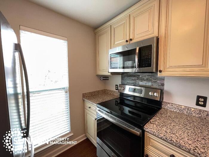18795 Vineyard Point Ln #2 - Photo 2 of 21