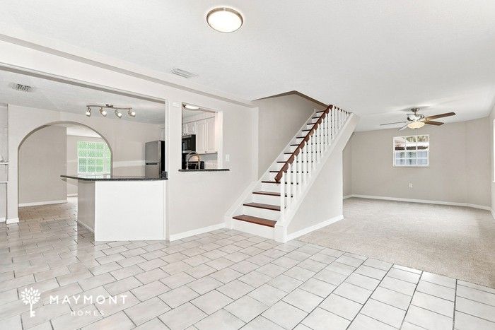 7827 Butler Ave - Photo 7 of 16