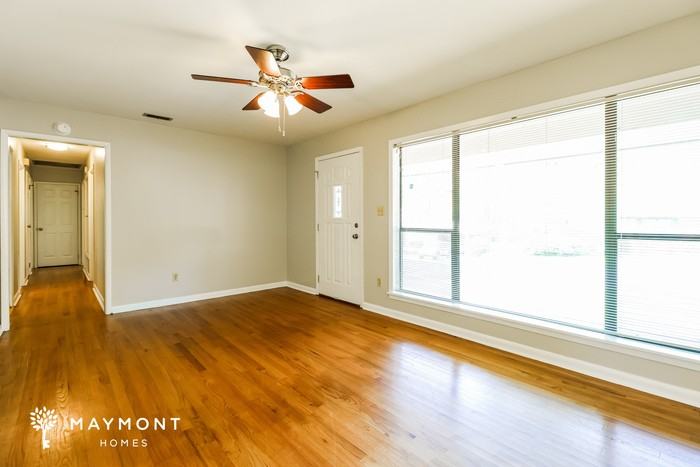 2731 Ranchwood Dr - Photo 4 of 12