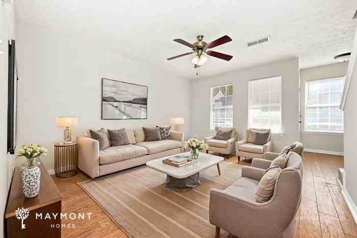 6560 Wellington Chase Ct - Photo 6 of 18