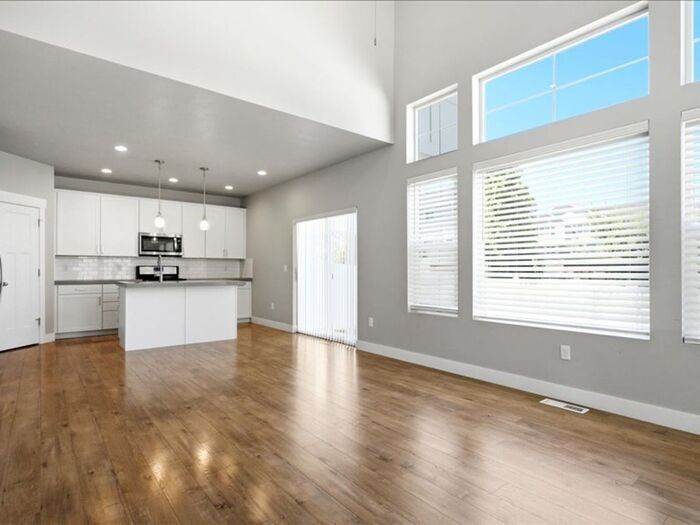 5378 W Autumn Night Ln - Photo 6 of 31