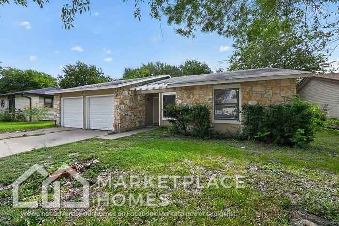 1707 Provident Ln - Photo 2 of 33