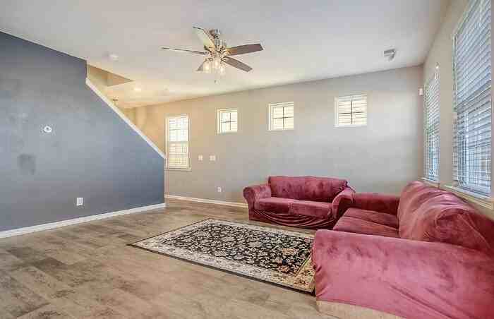 838 Redbud Ln - Photo 7 of 28