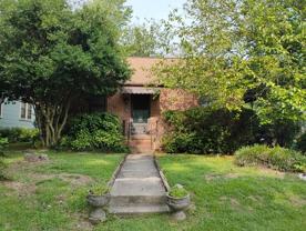 1007 Rosehill Ave - Photo 1 of 1