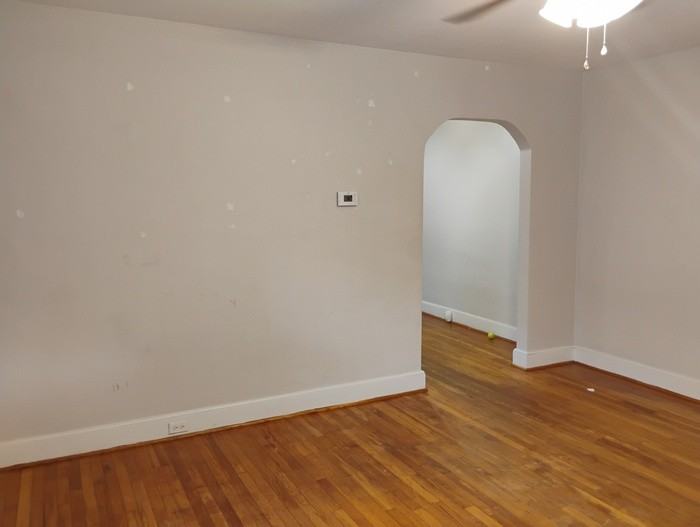 1007 Rosehill Ave - Photo 4 of 17