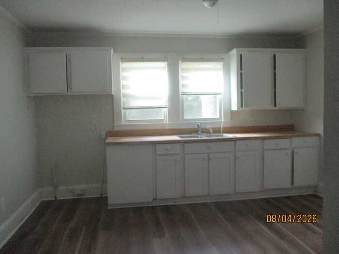 3924 Rock Hill Church Rd - Photo 4 of 10
