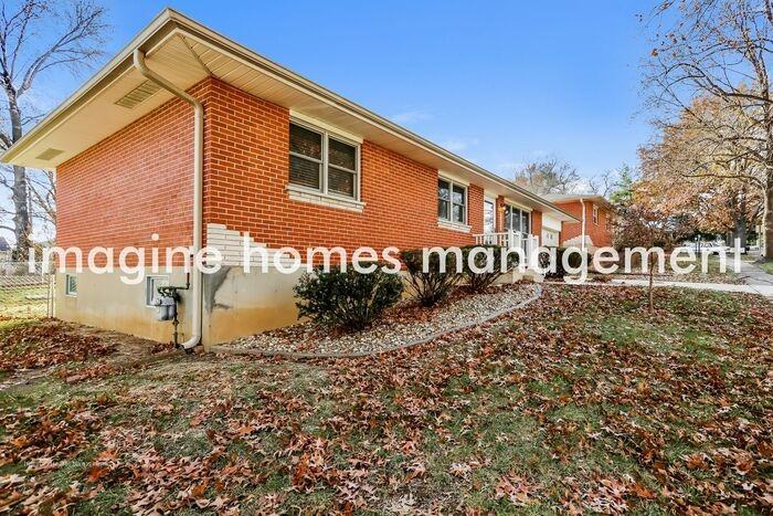 9252 Citadel Ct - Photo 3 of 19