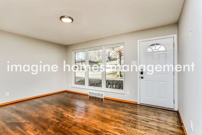 9252 Citadel Ct - Photo 5 of 19
