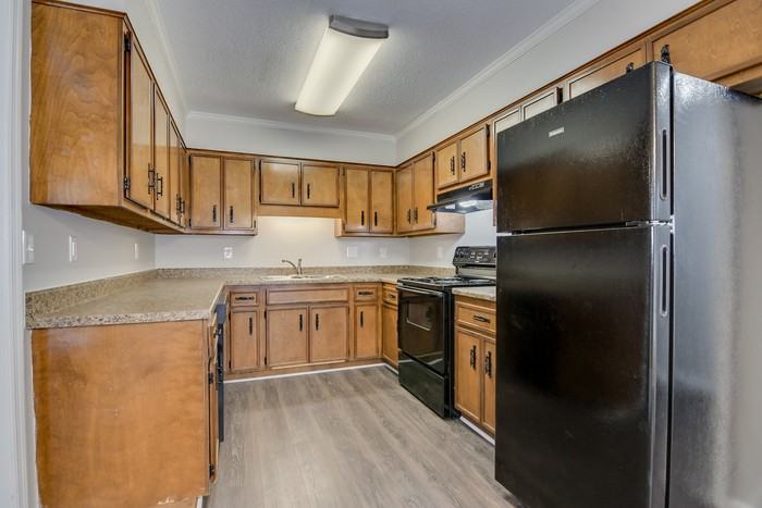 357 Forest Ct - Photo 3 of 16