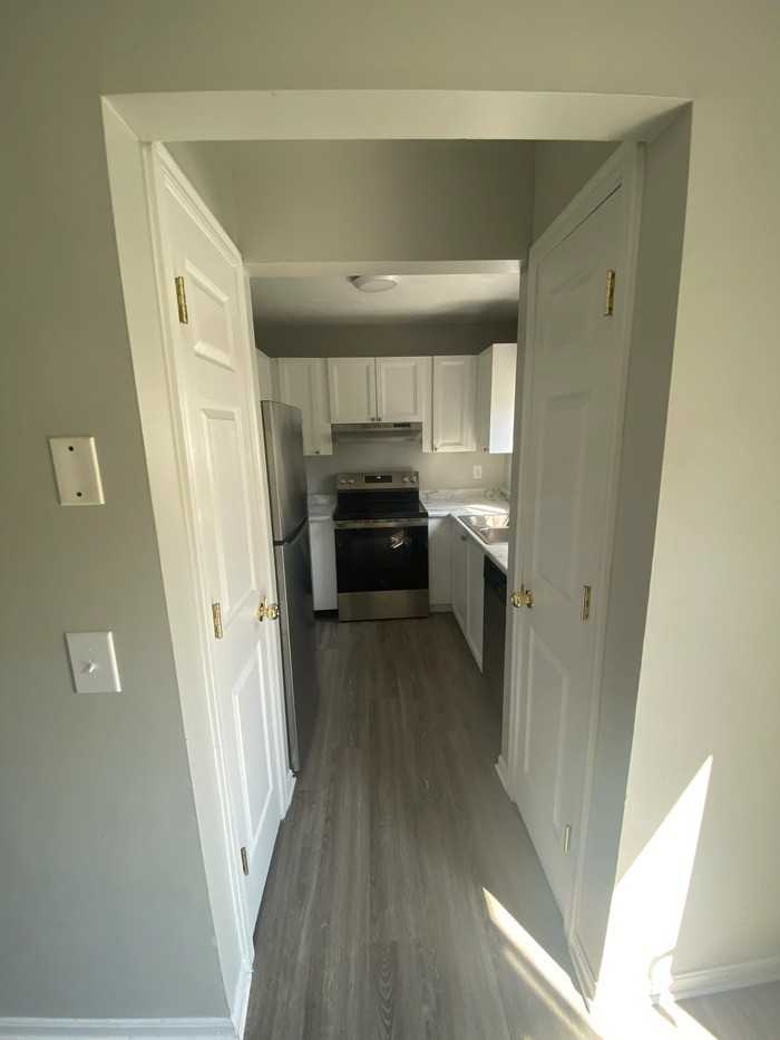 2606 Crisnic Ct - Photo 5 of 9