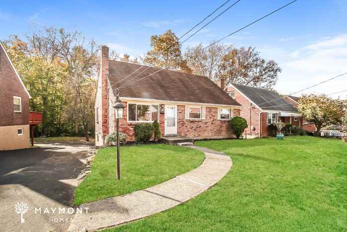 1395 Tallberry Dr - Photo 5 of 16