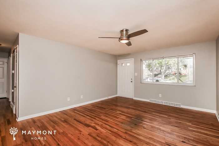 1395 Tallberry Dr - Photo 6 of 16