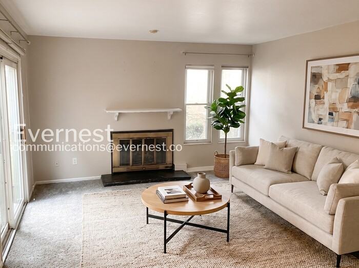 3330 Templeton Gap Rd #19