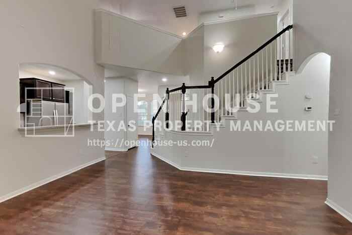 9525 E Woodmark - Photo 4 of 21