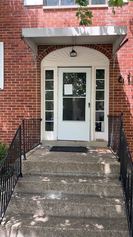 613 Gainsborough Rd #5 - Photo 4 of 20