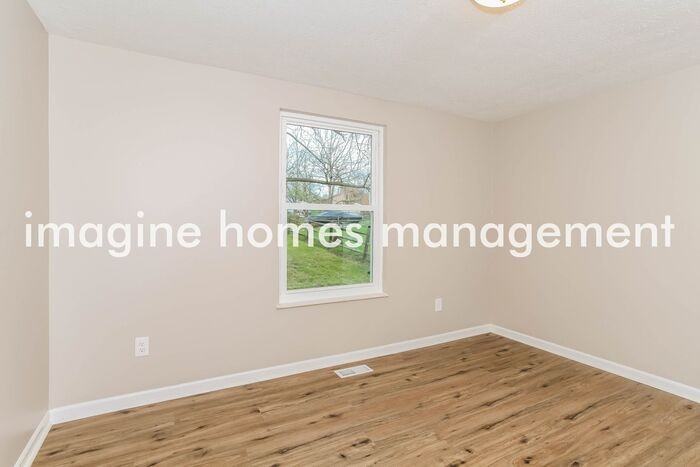 676 Harcourt Dr - Photo 6 of 20