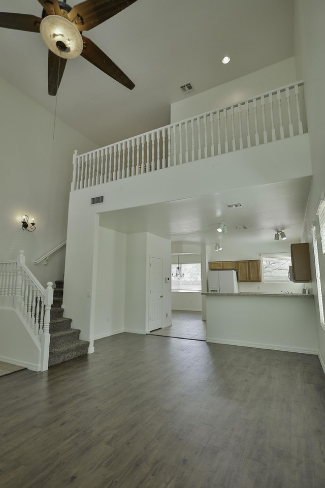 131 E Camino Del Abeto - Photo 5 of 38
