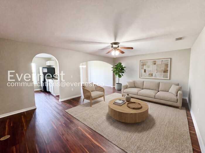 3823 Exeter Ln - Photo 3 of 29