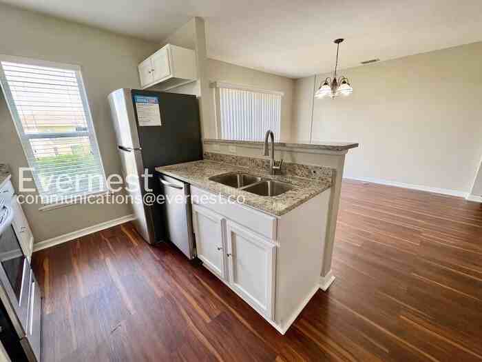 3823 Exeter Ln - Photo 6 of 29